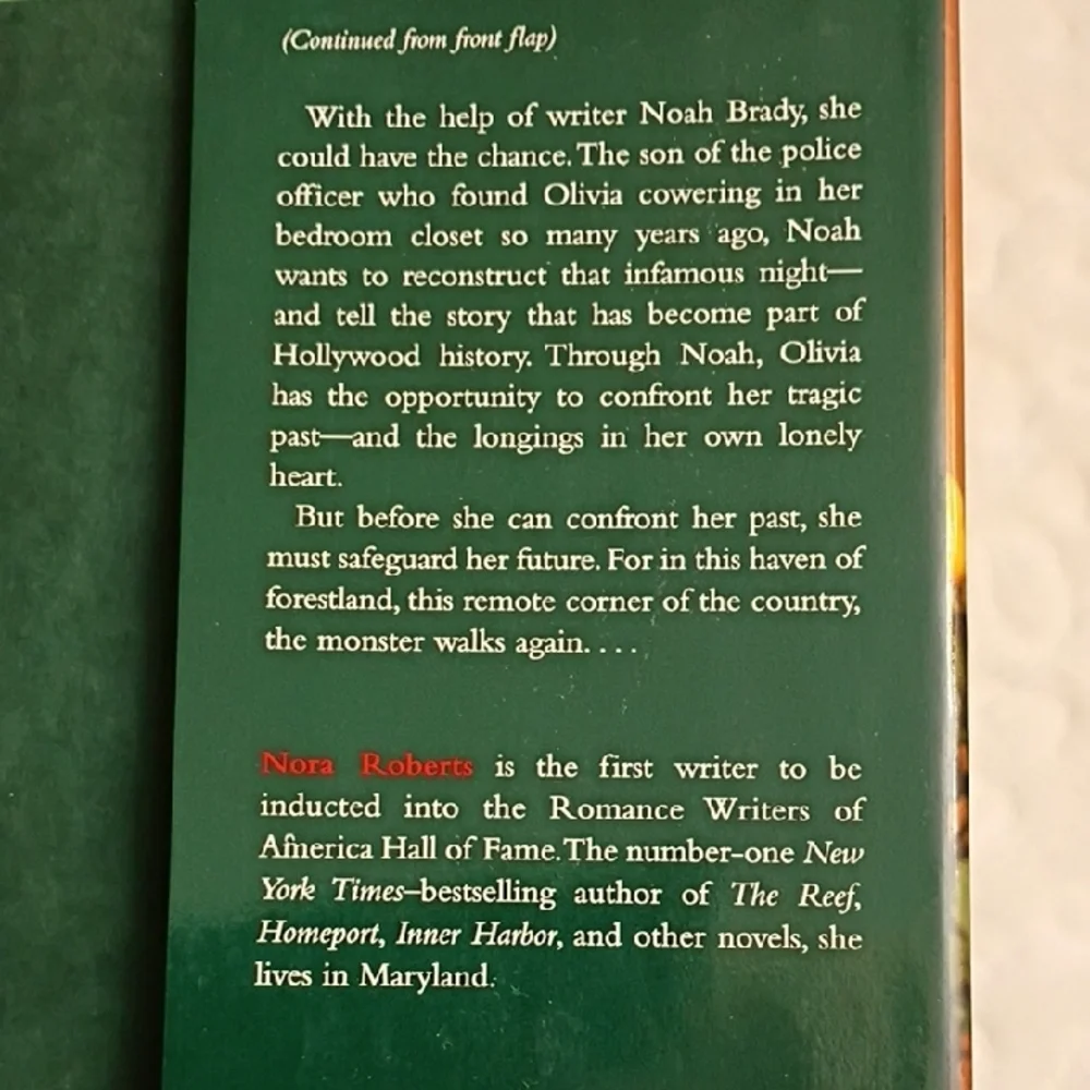 Nora Roberts 'River's End' Hardcover Book - Picture 6 of 6